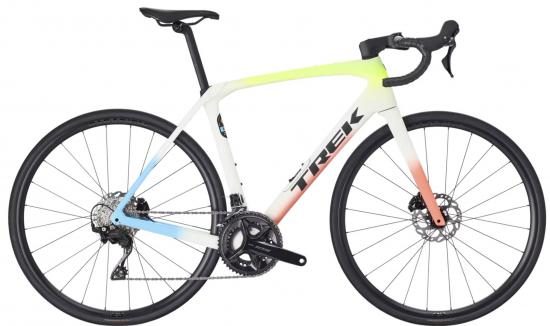 Trek Domane SL 6 Matte Deep Era White/Glowstick/Coral Fade - Größe: 52